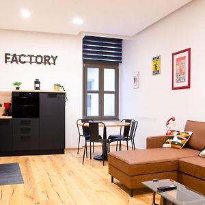 Appartement à 2 Chambres à Coucher