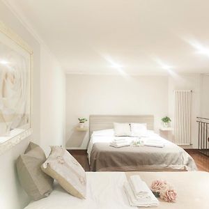 Santa Mariahouse 202