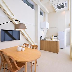 Appartement à 2 Chambres à Coucher