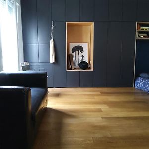 Beau Studio Spacieux
