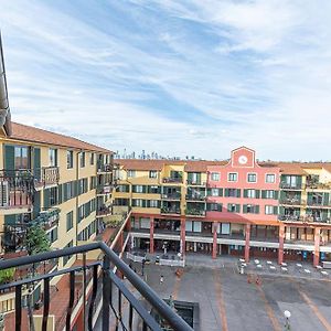 1Bd Apt W City View In The Little Italy