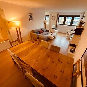 Appartement à 2 Chambres à Coucher