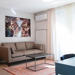 Appartement à 2 Chambres à Coucher