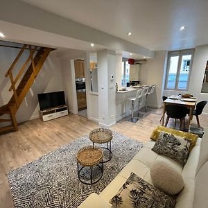 Appartement à 2 Chambres à Coucher