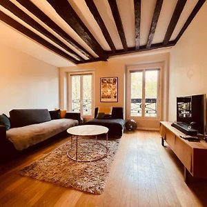 Appartement à 2 Chambres à Coucher