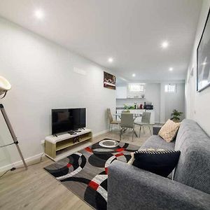 Appartement à 2 Chambres à Coucher