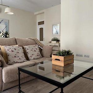 Appartement à 3 Chambres à Coucher