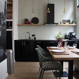Appartement à 2 Chambres à Coucher