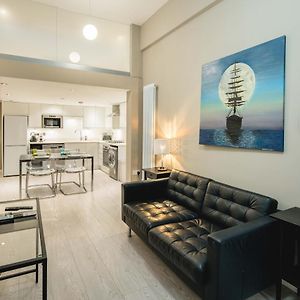 Appartement à 3 Chambres à Coucher
