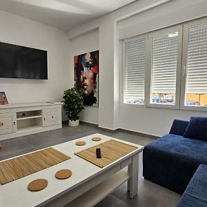 Appartement à 3 Chambres à Coucher