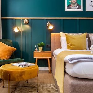 Stylish And Comfortable Downtown Home