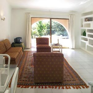 Villa à 2 Chambres à Coucher