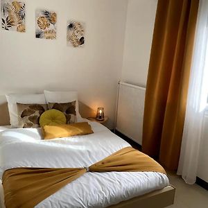 Appartement à 3 Chambres à Coucher
