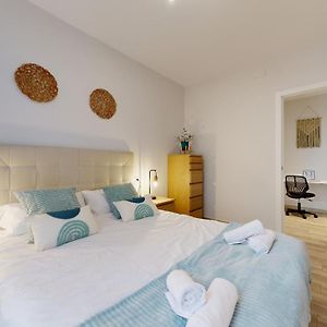 Appartement à 2 Chambres à Coucher
