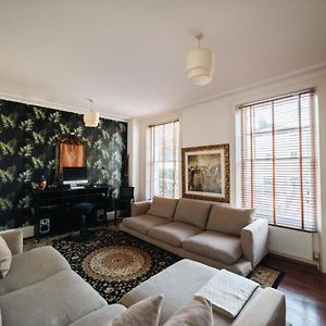 Stylish 2 Bedroom Flat In Camden Town