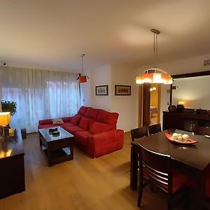 Appartement à 3 Chambres à Coucher