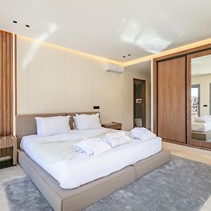 Appartement à 2 Chambres à Coucher