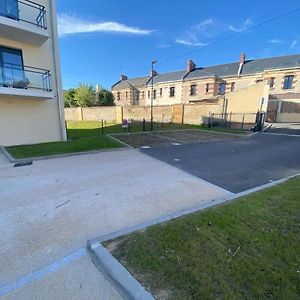 Appartement à 2 Chambres à Coucher
