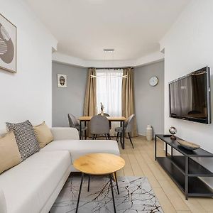 Appartement à 2 Chambres à Coucher
