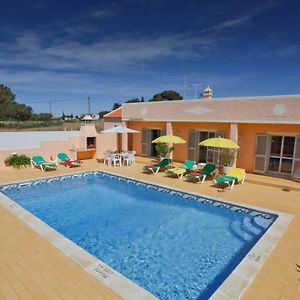 Villa Guita Family House