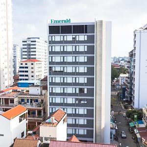 Emerald Hotel Residence