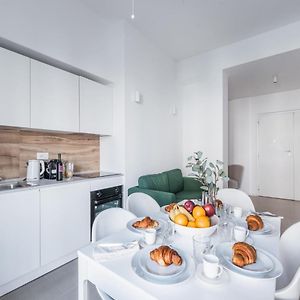 Appartement à 3 Chambres à Coucher