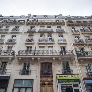 Tiny Boutique Studio In Paris 11