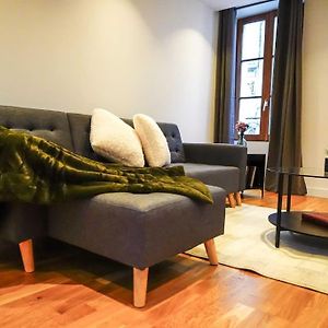 Le Rive Hugo • Elegance & Art De Vivre