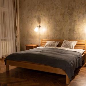 Appartement à 3 Chambres à Coucher