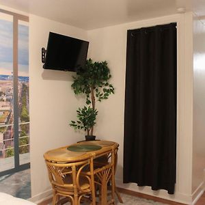 Cosy Studio In The Heart Of The 15Th