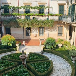 Casa Lastra