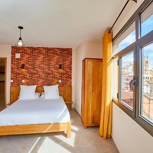 Appartement à 2 Chambres à Coucher