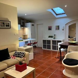Appartement à 3 Chambres à Coucher