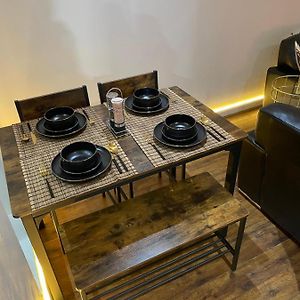 Luxury 1 Or 2 Bedroom Apartment Birmingham City Centre