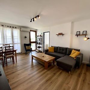 T4 Proche Centre Ville: 6 Pers - Balcon - Clim