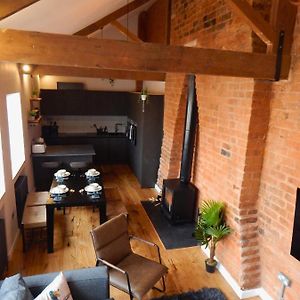 Vip 3Br Grade2 Luxurious Industrial House With Wood Fire, Electric Blinds And Big Cast Iron Windows In The Heart Of The Jq