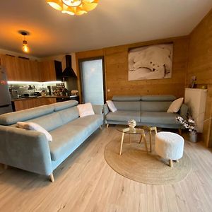Appartement à 2 Chambres à Coucher