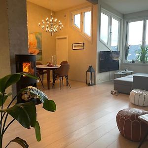 Appartement à 2 Chambres à Coucher