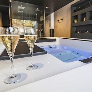 Art Deco Lesage & Spa