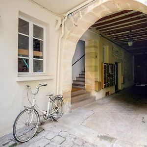 Unique Studio In Marais