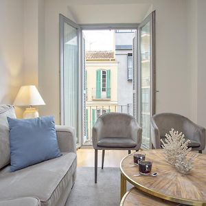 -Malagasunapts- Luxury Flat Victoria
