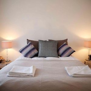 Cozy One Bedroom Apartment Next To Paddington