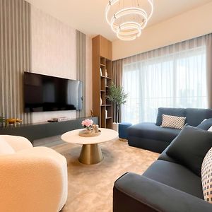 Extreme Luxury Burj Royal Balcony And Downtown View