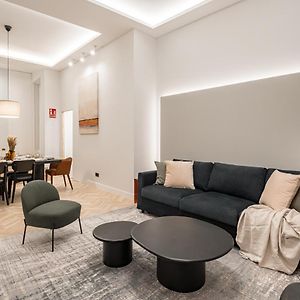 Appartement à 3 Chambres à Coucher