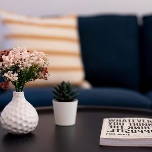 Welcoming Modern Apartment In The Center