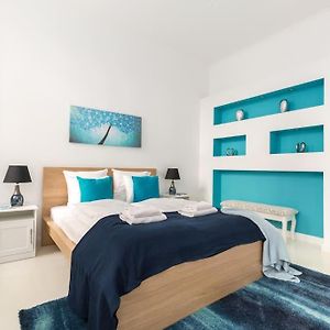 Appartement à 3 Chambres à Coucher
