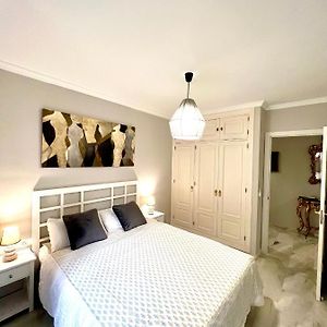 Puerto Deluxe