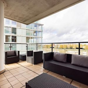 Appartement à 2 Chambres à Coucher