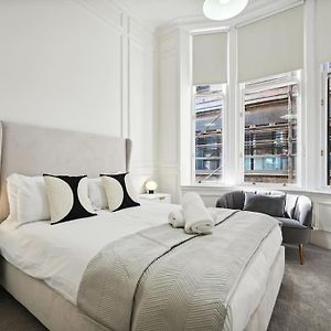 Grand 2 Bed Blythswood Apartment