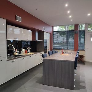 Agreable Maison De Ville, Proche Du Centre Ville